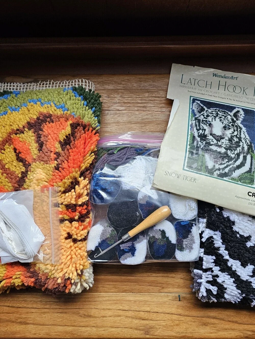 2 Latch Hook Rug Or Wall Hanging Unfinished Projects Cat And Snow Tiger